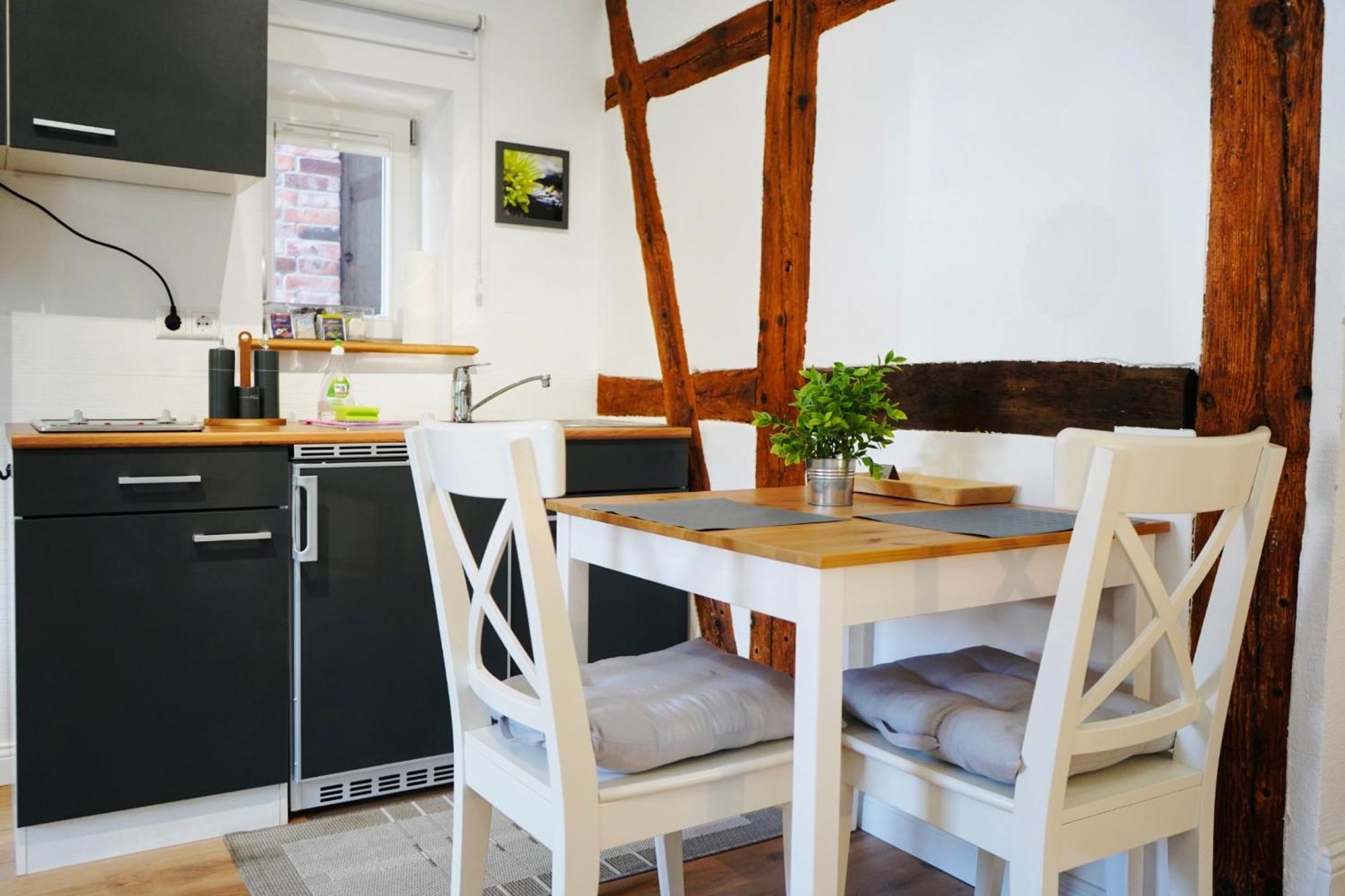 Altstadt Apartment II - Terrasse- Waschmaschine- Parkplatz Wolfsburg Buitenkant foto